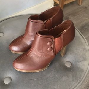 New Unlisted Ankle boots 71/2 brown